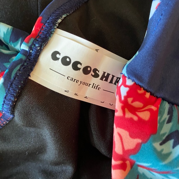 Women’s Swimsuit - Picture 2 of 10